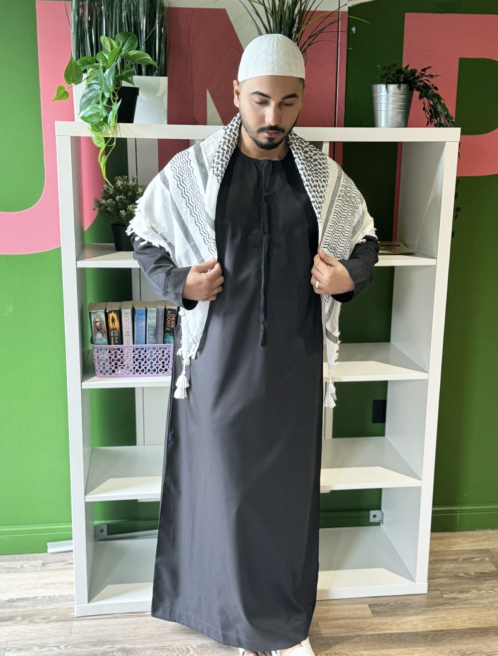 Omani Black Thobe - Image 3